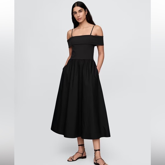 GAP Dresses & Skirts - Gap Mixed Media Off-Shoulder Midi Dress